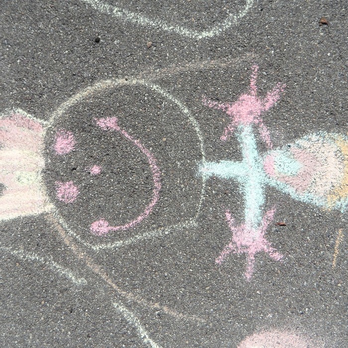 아이 그림 그리기